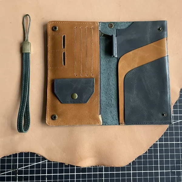 Premium Vintage Full-Grain Leather Passport Wallet for Travel