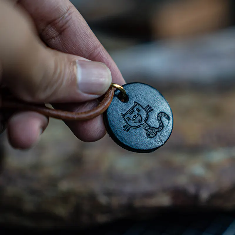 Handcrafted Vintage Cowhide Leather Cat Creative Keychain