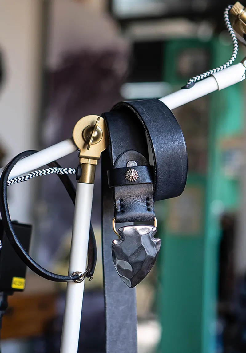 Rugged Niche Men's Cowhide Belt with Stainless Steel Buckle