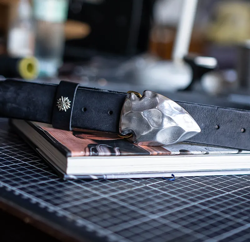 Rugged Niche Men's Cowhide Belt with Stainless Steel Buckle