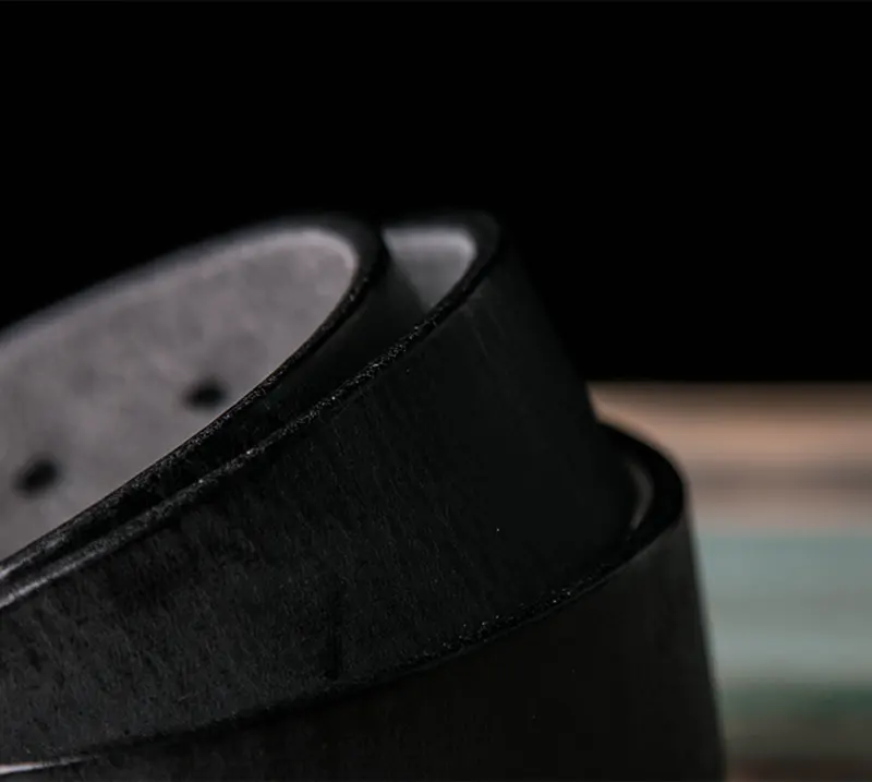 Luxury Handcrafted Full-Grain Leather Belt with Hammered Buckle