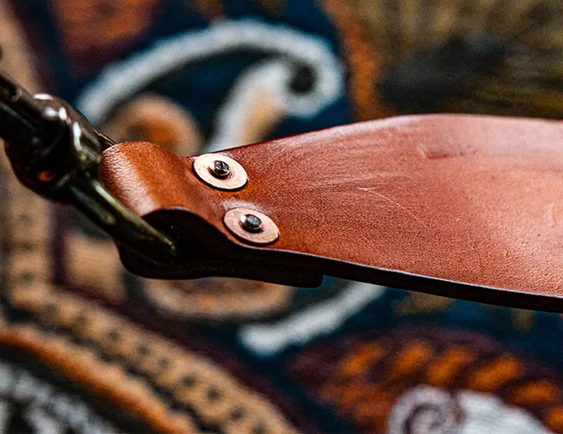 Luxury Handcrafted Neck Grain Leather Messenger Crossbody Bag