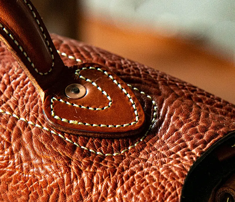 Luxury Handcrafted Neck Grain Leather Messenger Crossbody Bag