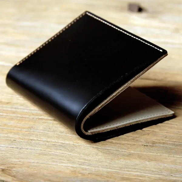 Luxury Minimalist Short Wallet Full-Grain Leather without Inner Compartments
