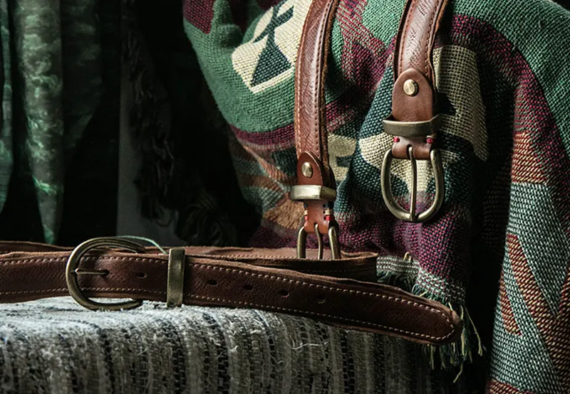 Niche Snake Scale Design Vintage Cowhide Men's Reversible Belt