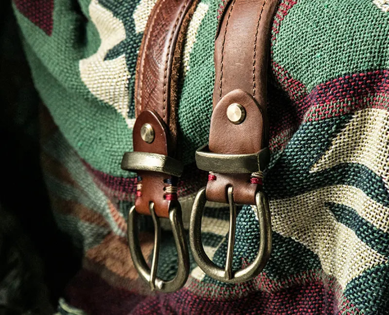 Niche Snake Scale Design Vintage Cowhide Men's Reversible Belt