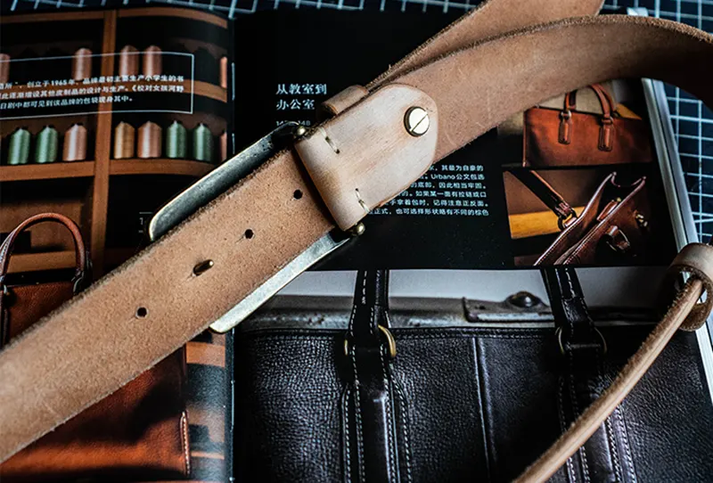 Rugged American Bull Head Brass Buckle Full-Grain Leather Belt