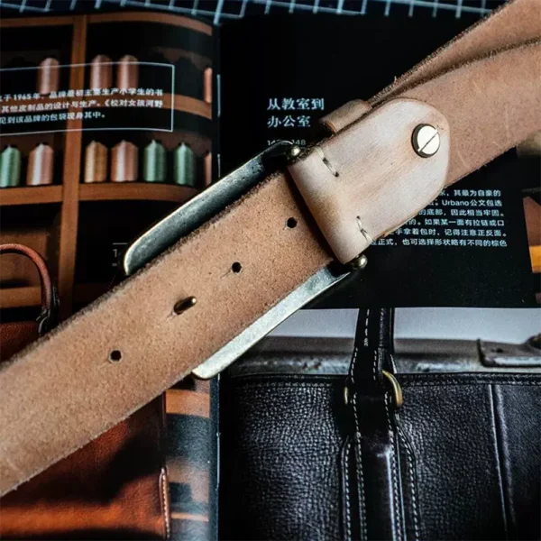 Rugged American Bull Head Brass Buckle Full-Grain Leather Belt