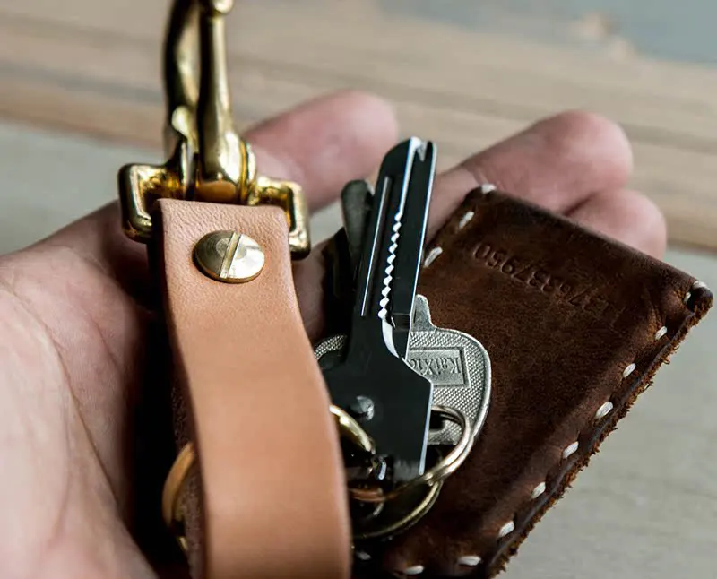Rugged Outdoor American Full-Grain Leather Motorcycle Keychain