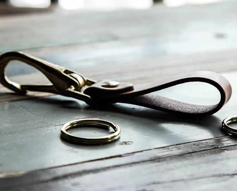 Rugged Outdoor American Full-Grain Leather Motorcycle Keychain