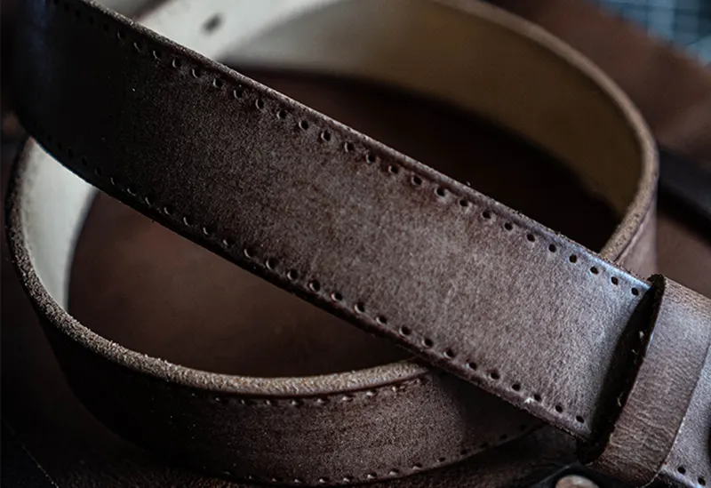 Trendy Vintage Full-Grain Leather Belt with Pin Buckle