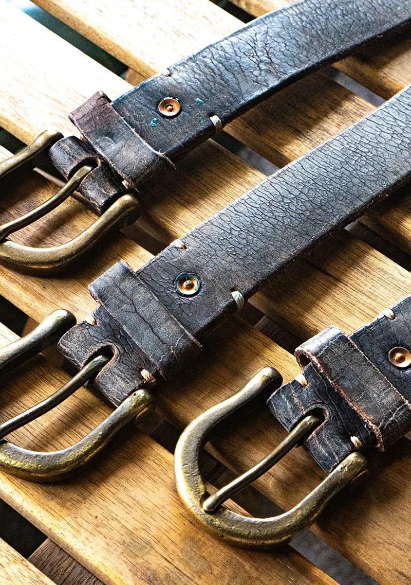 Unique Vintage Full-Grain Leather Belt with Bold Cracked Texture