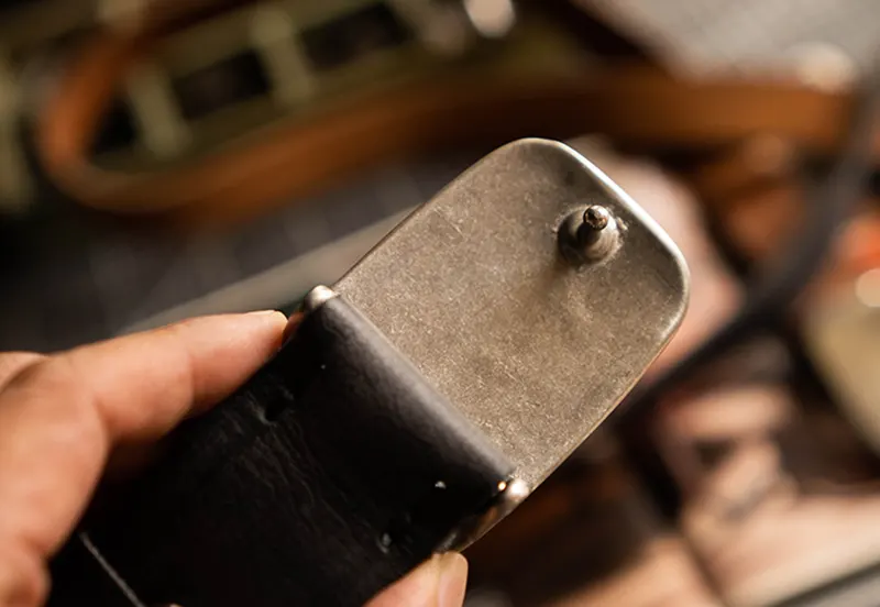 Vintage Full-Grain Leather Belt with Polished Silver Steel Buckle