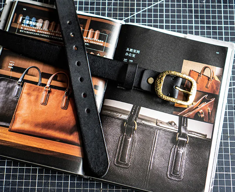 Vintage Luxury Hammered Brass Buckle Full-Grain Leather Belt