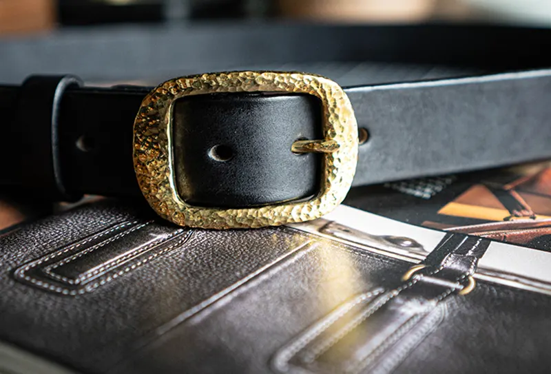 Vintage Luxury Hammered Brass Buckle Full-Grain Leather Belt