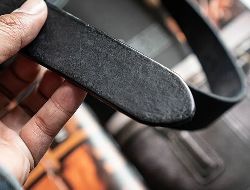 Vintage Luxury Hammered Brass Buckle Full-Grain Leather Belt