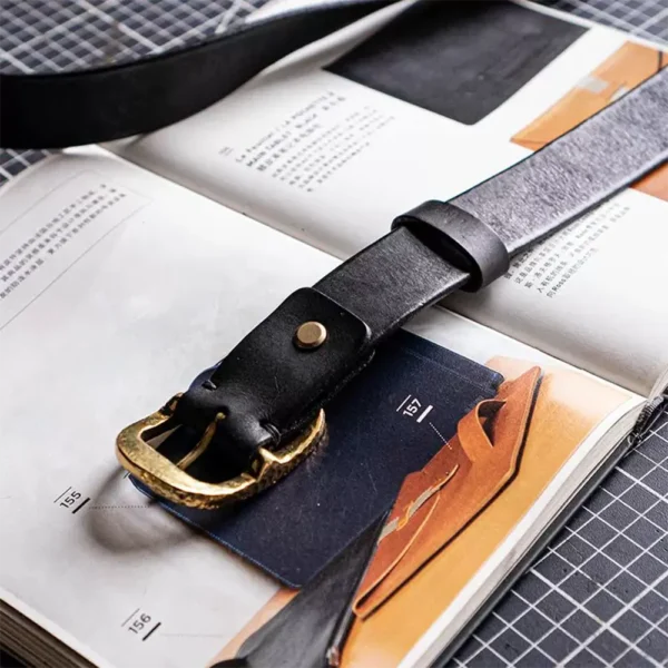 RSBE0744-z-03 Vintage Luxury Hammered Brass Buckle Full-Grain Leather Belt