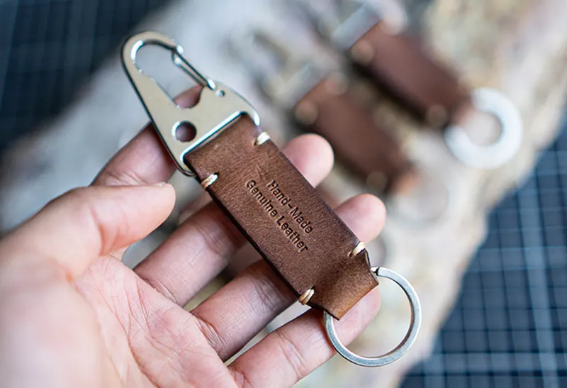 Handcrafted Full-Grain Leather Keychain with Eagle Beak Buckle