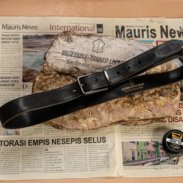 Vintage Handcrafted Full-Grain Leather Men's Belt