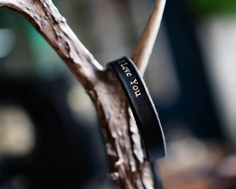 Vintage Minimalist Accessory Vegetable-Tanned Leather Bracelet