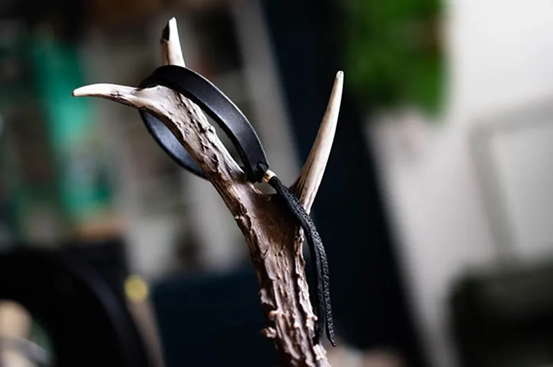 Vintage Minimalist Accessory Vegetable-Tanned Leather Bracelet