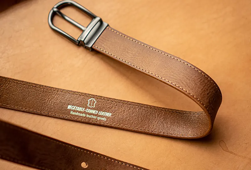 Vintage Distressed Vegetable-Tanned Leather Men's Belt